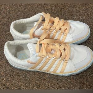 K-Swiss Canvas Shoes